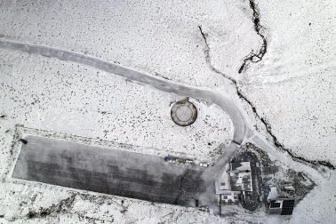 Fotos de la primera nevada en el Pirineo navarro./