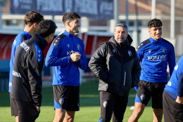 Fotos del entrenamiento de Osasuna este jueves, 14 de noviembre, en Tajonar.