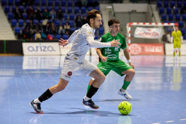 Linhares regresó al Pabellón Anaitasuna, pero con la camiseta del Jimbee Cartagena