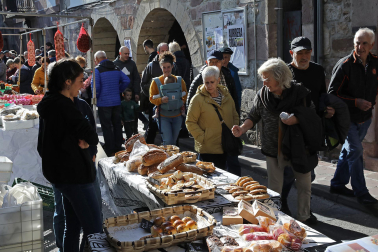 Fotos de la feria de otoño en Santesteban 2024.