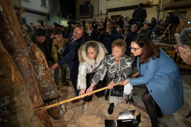 Fustiñana acogió este sábado, 16 de noviembre, el tradicional lanzamiento de nueces /
