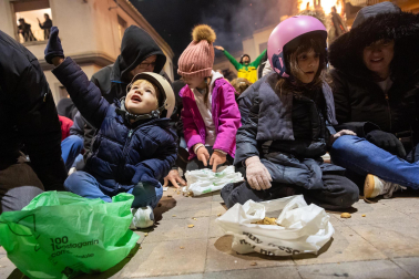 Fustiñana acogió este sábado, 16 de noviembre, el tradicional lanzamiento de nueces /