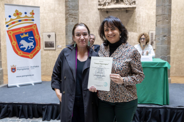 Fotos del acto de entrega de los premios Tomás Belzunegui. /