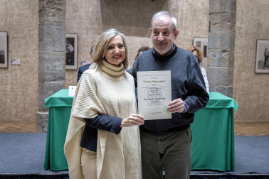 Fotos del acto de entrega de los premios Tomás Belzunegui. /
