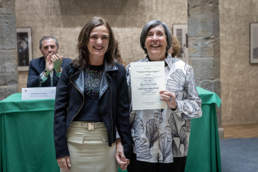 Fotos del acto de entrega de los premios Tomás Belzunegui. /