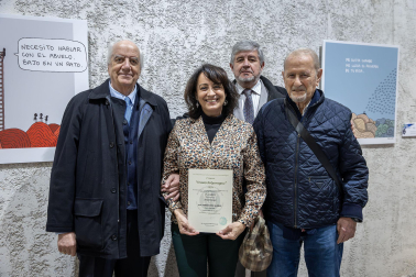 Fotos del acto de entrega de los premios Tomás Belzunegui. /