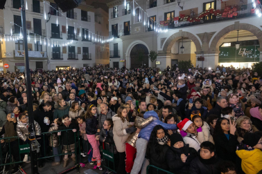 Fotos del encendido de la iluminación navideña en Tudela.