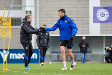 Entrenamiento de Osasuna, este viernes en Tajonar.