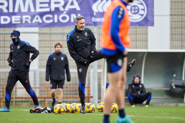 Entrenamiento de Osasuna, este viernes en Tajonar.