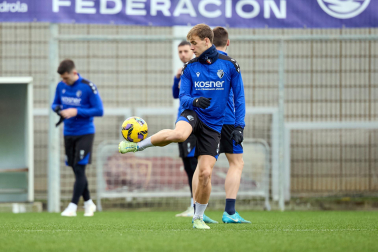 Entrenamiento de Osasuna, este viernes en Tajonar.
