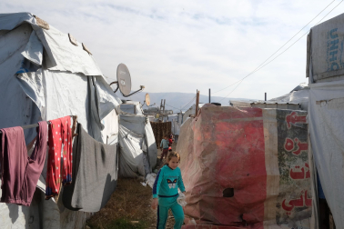 Campo de desplazados sirios al este del Líbano. Niños y niñas sin escolarizar desde que empezó la guerra hace casi 14 años.