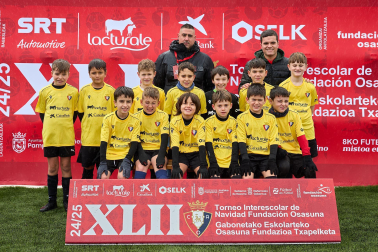 SAN MIGUEL DE NOÁIN (15-16). Forman el equipo Mikel Fernández, Hugo Gala, Erik Gala, Eneas Fayanás, Artiz Oña, Jurdan Ayuela, Iván Arozarena, Alatz Iraola, Markel Martínez, Hugo Marco, Ibai Vera, Enzo Lasheras, Iñigo Tena, Luken Maya.