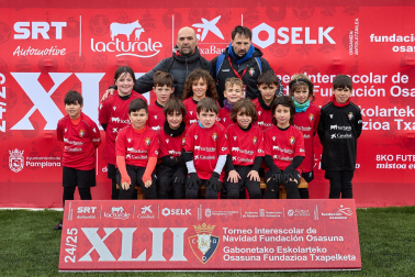 AUZALAR (15-16). El equipo lo integran Ion Elorza, Enzo Martín de San Vicente, Adi Olza, Asier Etxeberria, Anayet Castellano, Xabi Antona, Eric Constanza, Izan Ruiz, Iosu Sanz de Galdeano, Adur Esparza, Marc Ruiz, Harán Astibia, Unax García, Enara Pérez.