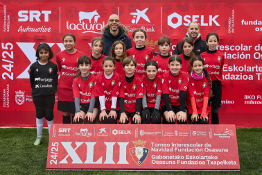 BUZTINTXURI. El equipo lo integran Liliana Curt, Ixone Ayensa, Maialen Azanza, June Domínguez, June Lasheras, Elsa Araiz, Saioa Rodríguez, Naroa García, Joane Garayo, Olaia Guerrero, Mai Muñoz, Gabriela Emilia Pardo, Udane Garciaandía, Nahia Otazu.