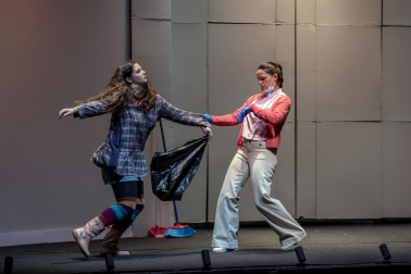 El teatro y el chocolate se fundieron este domingo 29 de diciembre en la Escuela Navarra de Teatro con el tradicional acto /