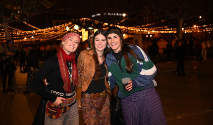Foto de los disfraces de la Nochevieja 2024 en Pamplona./