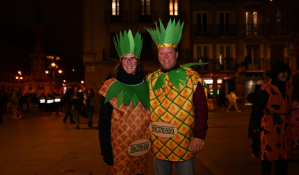 Foto de los disfraces de la Nochevieja 2024 en Pamplona./