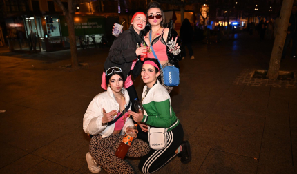 Foto de los disfraces de la Nochevieja 2024 en Pamplona./