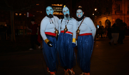 Foto de los disfraces de la Nochevieja 2024 en Pamplona./