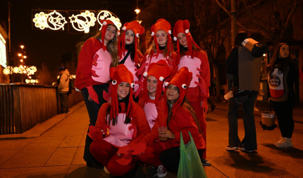 Foto de los disfraces de la Nochevieja 2024 en Pamplona./