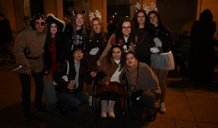 Foto de los disfraces de la Nochevieja 2024 en Pamplona./
