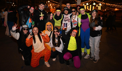 Foto de los disfraces de la Nochevieja 2024 en Pamplona./