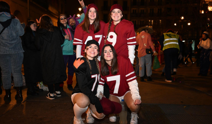 Foto de los disfraces de la Nochevieja 2024 en Pamplona./