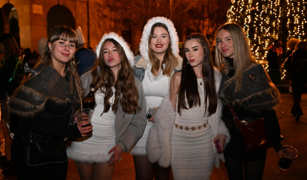 Foto de los disfraces de la Nochevieja 2024 en Pamplona./