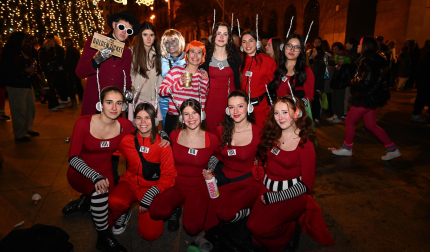 Foto de los disfraces de la Nochevieja 2024 en Pamplona./