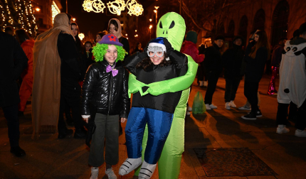 Foto de los disfraces de la Nochevieja 2024 en Pamplona./