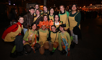 Foto de los disfraces de la Nochevieja 2024 en Pamplona./