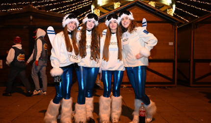 Foto de los disfraces de la Nochevieja 2024 en Pamplona./