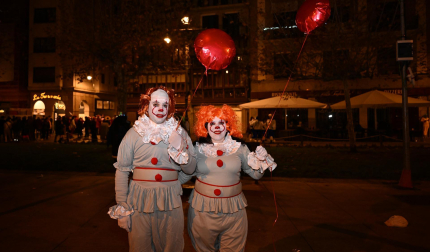 Foto de los disfraces de la Nochevieja 2024 en Pamplona./