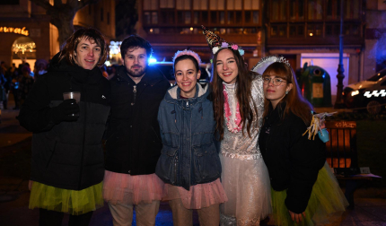 Foto de los disfraces de la Nochevieja 2024 en Pamplona./