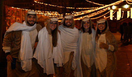 Foto de los disfraces de la Nochevieja 2024 en Pamplona./