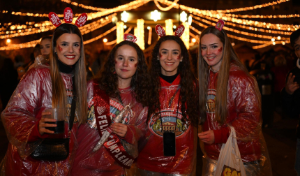 Foto de los disfraces de la Nochevieja 2024 en Pamplona./