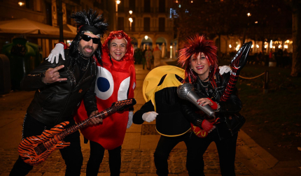 Foto de los disfraces de la Nochevieja 2024 en Pamplona./