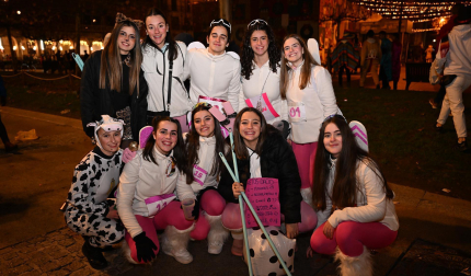 Foto de los disfraces de la Nochevieja 2024 en Pamplona./
