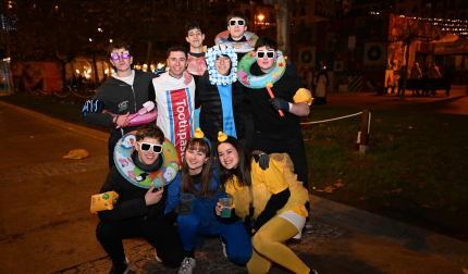 Foto de los disfraces de la Nochevieja 2024 en Pamplona./
