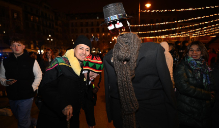 Foto de los disfraces de la Nochevieja 2024 en Pamplona./
