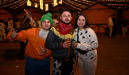 Foto de los disfraces de la Nochevieja 2024 en Pamplona./