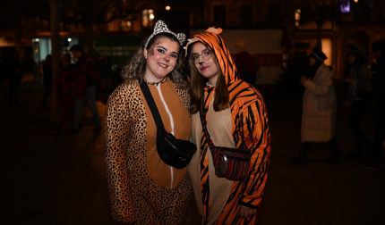 Foto de los disfraces de la Nochevieja 2024 en Pamplona./