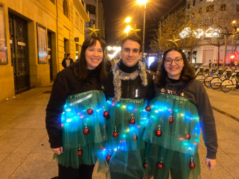 Foto de los disfraces de la Nochevieja 2024 en Pamplona./