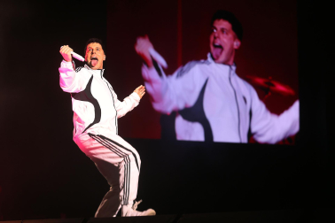 Fotos del segundo concierto de Zetak en el Navarra Arena