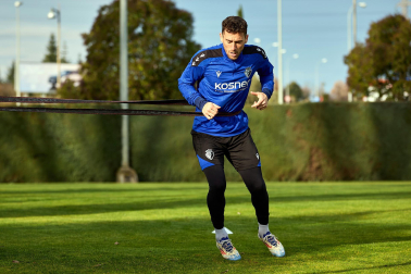Fotos del entrenamiento de Osasuna este domingo 5 de enero.