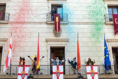 Fotos de la Cabalgata de Reyes de Tudela 2025.
