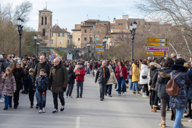 Fotos de la Cabalgata de Reyes de Tudela 2025.