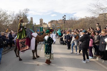 Fotos de la Cabalgata de Reyes de Tudela 2025.