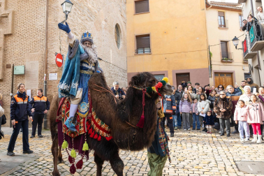Fotos de la Cabalgata de Reyes de Tudela 2025.