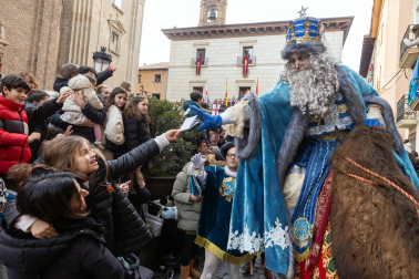 Fotos de la Cabalgata de Reyes de Tudela 2025.